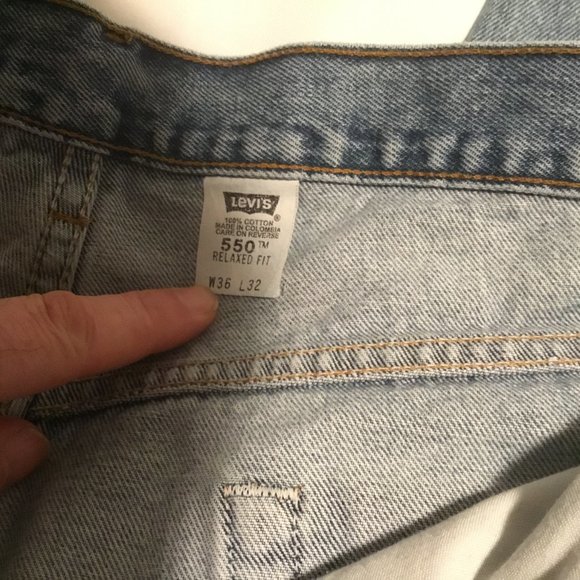 Levi's 550 Men's Relaxed Fit Blue Jeans Size 36x32 GUC - Picture 5 of 7